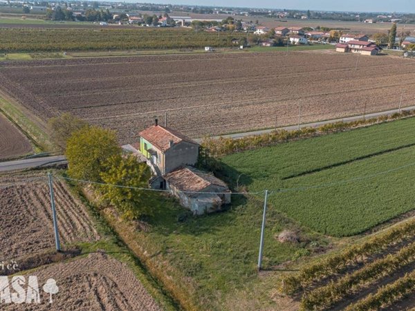 casa indipendente in vendita a Cesenatico in zona Sala