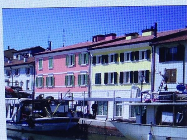 negozio in vendita a Cesenatico