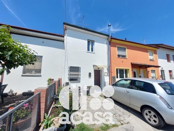 casa indipendente in vendita a Cesenatico in zona Borella