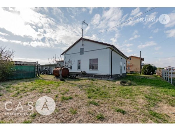 casa indipendente in vendita a Cesenatico in zona Sala