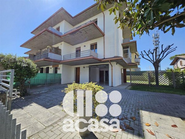 casa indipendente in vendita a Cesenatico in zona Villamarina