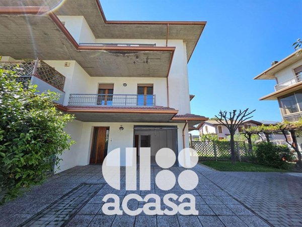 casa indipendente in vendita a Cesenatico in zona Villamarina