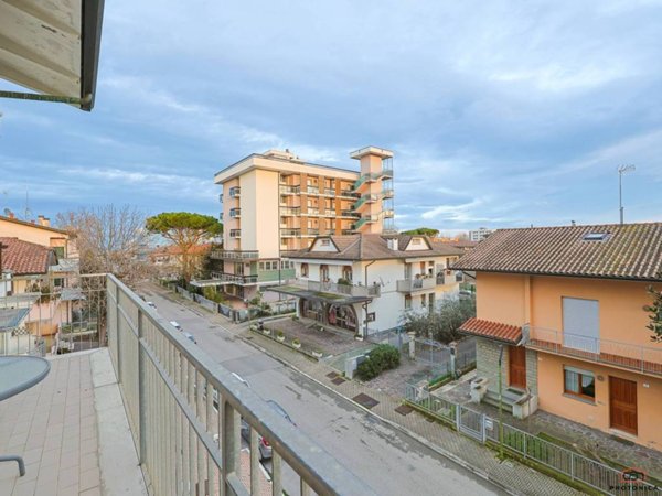 appartamento in vendita a Cesenatico in zona Sala