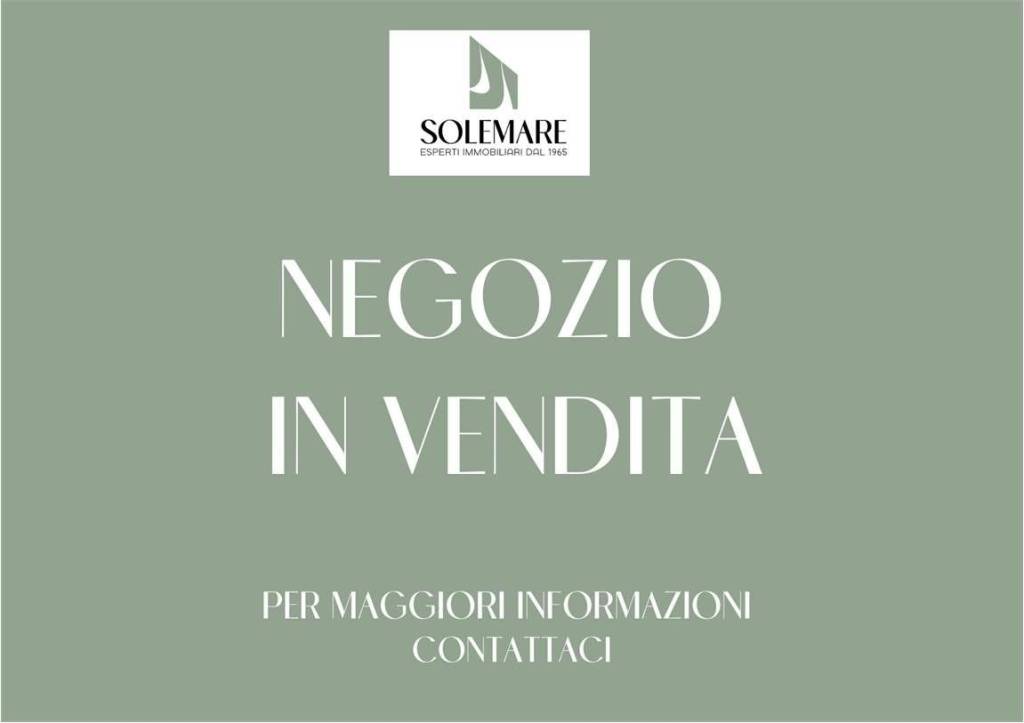 negozio in vendita a Cesenatico