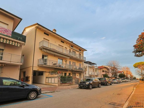 appartamento in vendita a Cesenatico in zona Sala