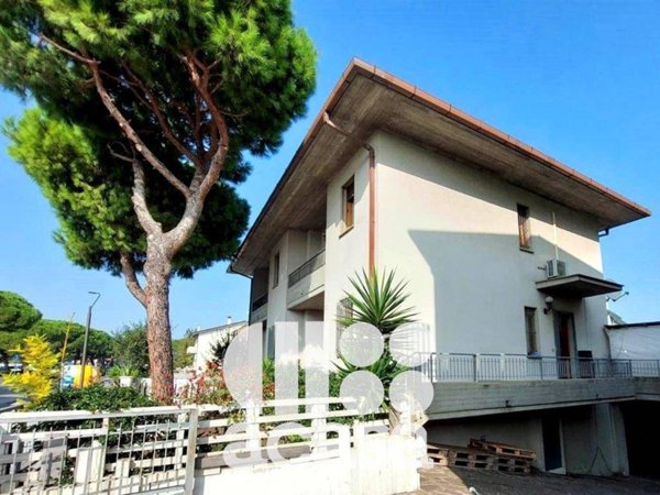 casa indipendente in vendita a Cesenatico