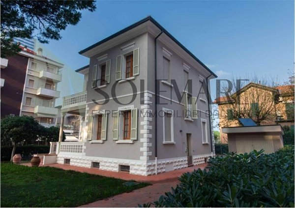 casa indipendente in vendita a Cesenatico