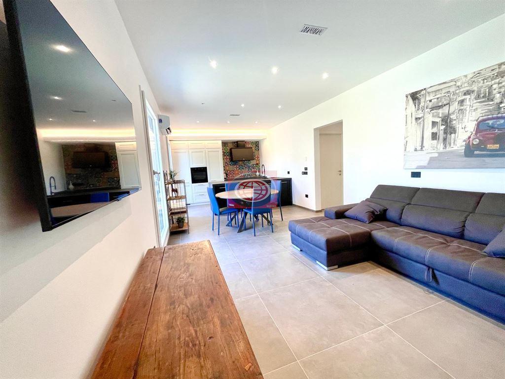 casa indipendente in vendita a Cesenatico in zona Sala