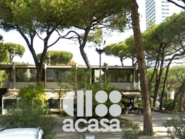 negozio in vendita a Cesenatico