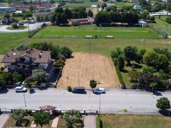 terreno edificabile in vendita a Cesenatico in zona Bagnarola