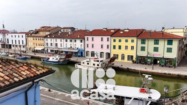 locale commerciale in vendita a Cesenatico