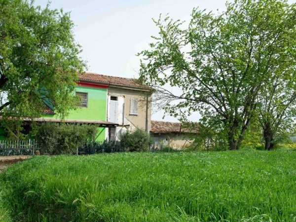 casa indipendente in vendita a Cesenatico in zona Sala