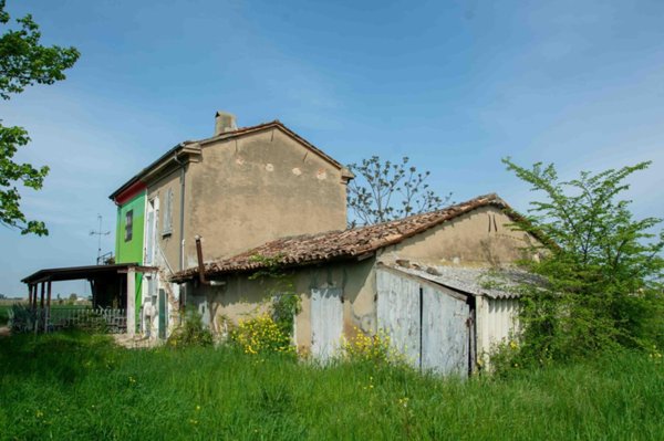 casa indipendente in vendita a Cesenatico in zona Sala
