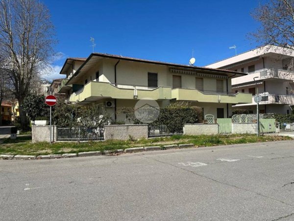 appartamento in vendita a Cesenatico in zona Valverde