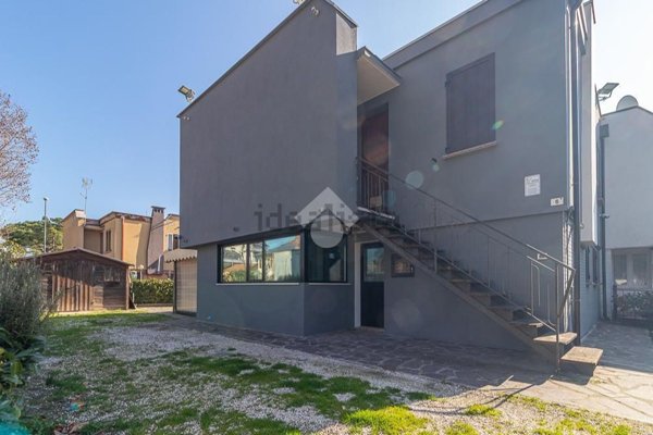 casa indipendente in vendita a Cesenatico