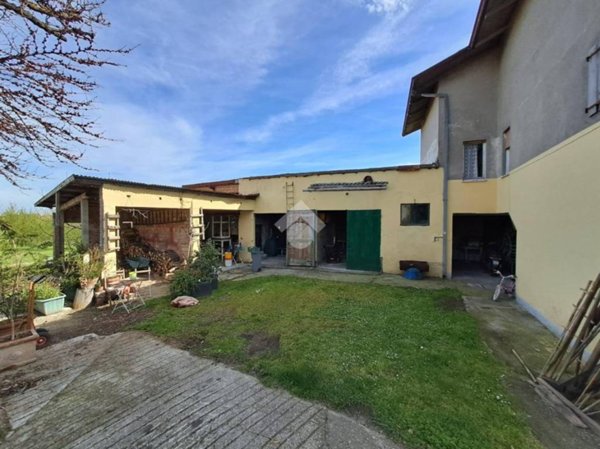 casa indipendente in vendita a Cesenatico in zona Sala