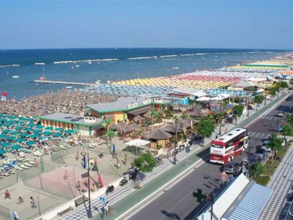 intera palazzina in vendita a Cesenatico