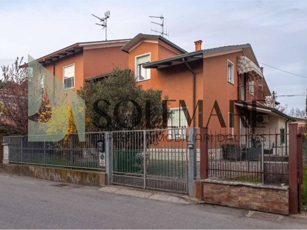 casa indipendente in vendita a Cesenatico in zona Sala