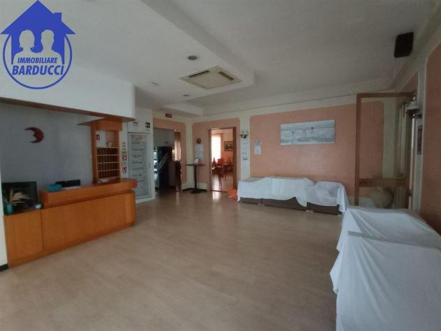 negozio in vendita a Cesenatico in zona Sala