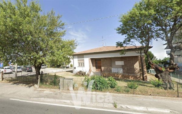 casa indipendente in vendita a Cesenatico in zona Borella
