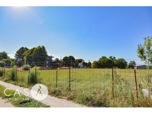 terreno edificabile in vendita a Cesenatico in zona Cannucceto