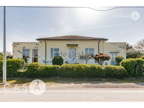 casa indipendente in vendita a Cesenatico in zona Borella