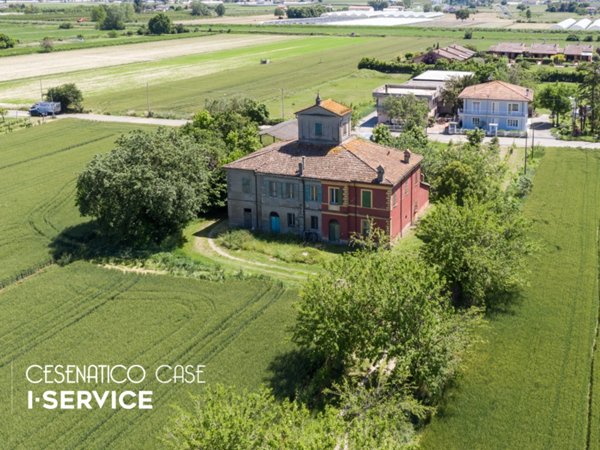 casa indipendente in vendita a Cesenatico in zona Bagnarola