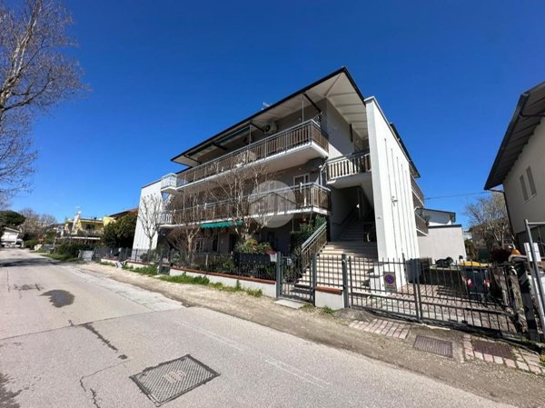appartamento in vendita a Cesenatico in zona Villamarina