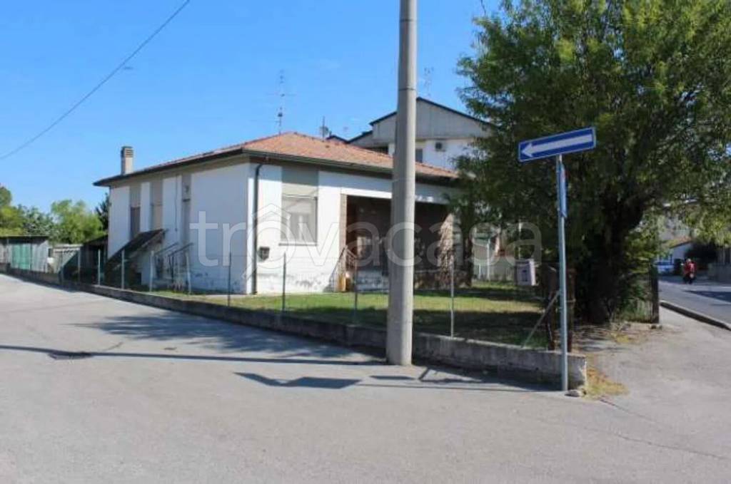 casa indipendente in vendita a Cesenatico in zona Borella