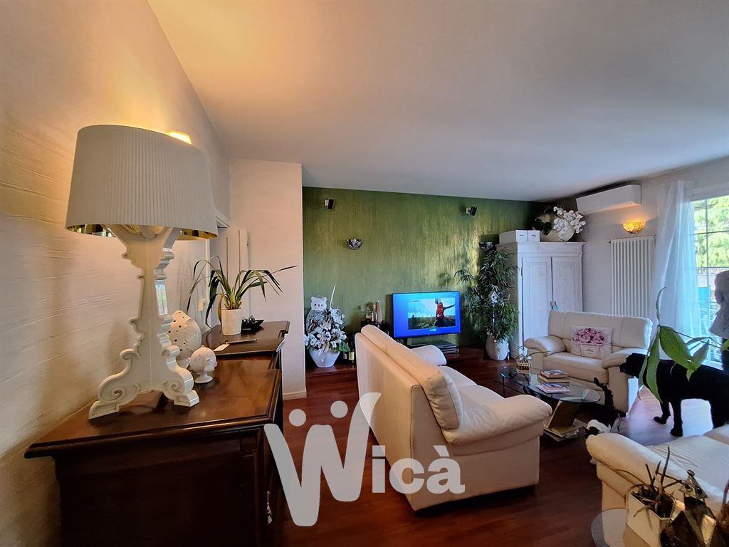 casa indipendente in vendita a Cesenatico