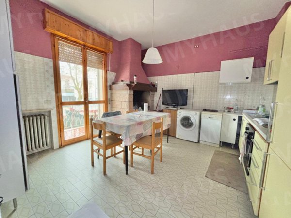 casa indipendente in vendita a Cesenatico in zona Villamarina