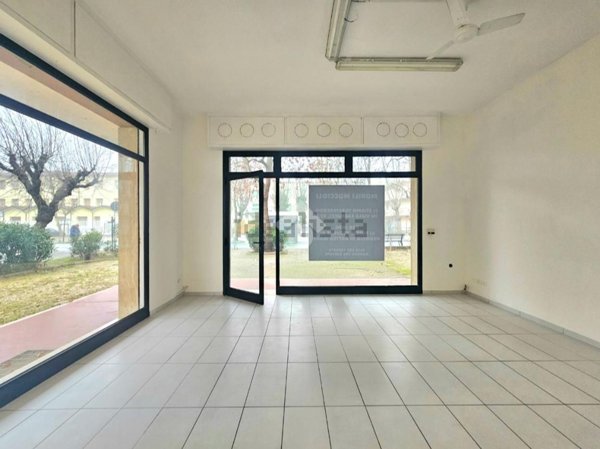 ufficio in vendita a Cesenatico