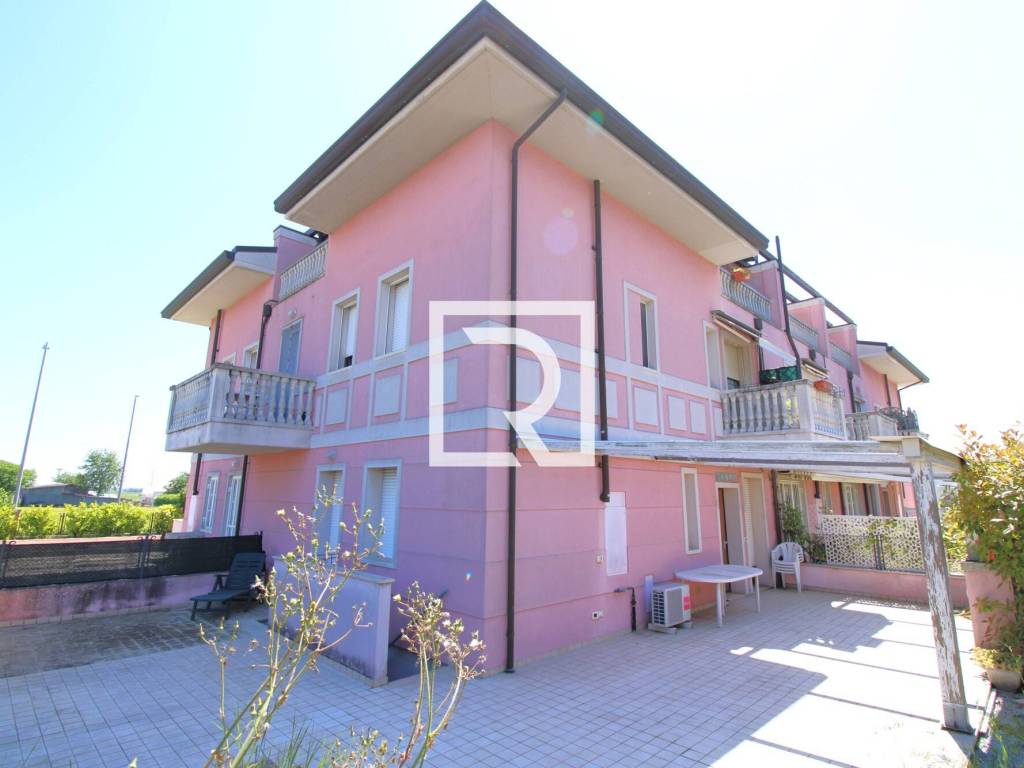 appartamento in vendita a Cesenatico in zona Villalta