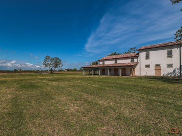 casa indipendente in vendita a Cesenatico