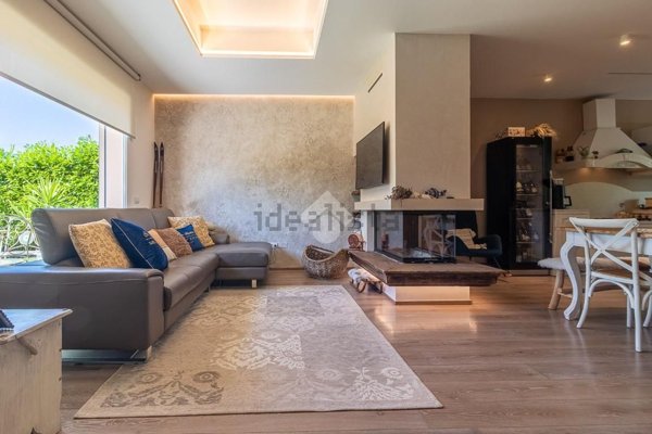 casa indipendente in vendita a Cesenatico in zona Villamarina
