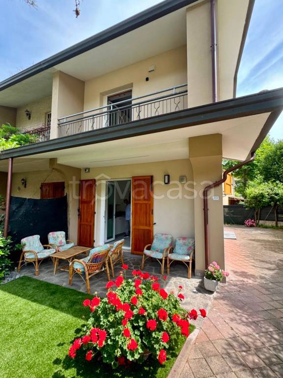 casa indipendente in vendita a Cesenatico