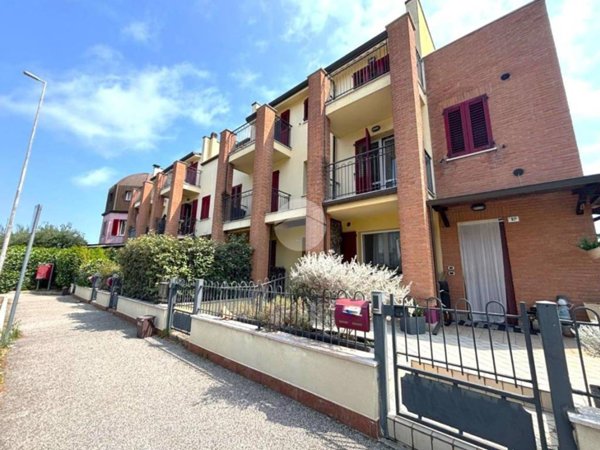 appartamento in vendita a Cesenatico in zona Villamarina