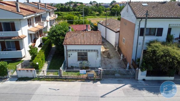 casa indipendente in vendita a Cesenatico in zona Villalta