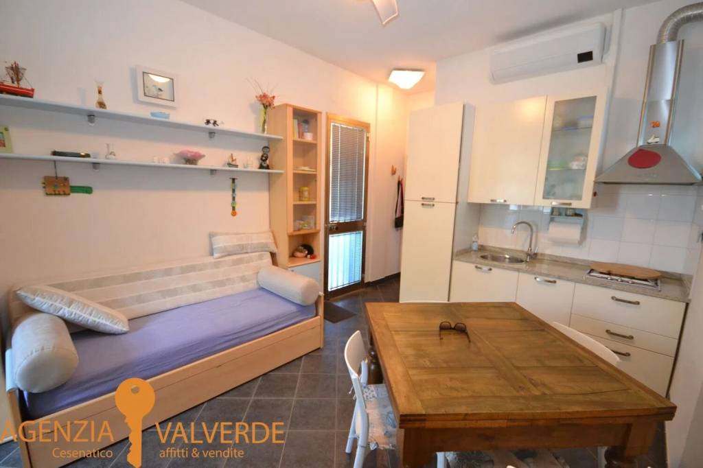 appartamento in vendita a Cesenatico in zona Valverde
