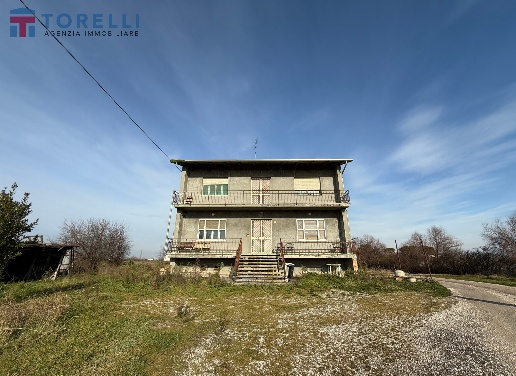casa indipendente in vendita a Cesenatico in zona Sala