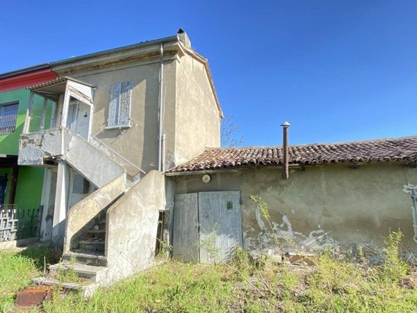 casa indipendente in vendita a Cesenatico in zona Sala