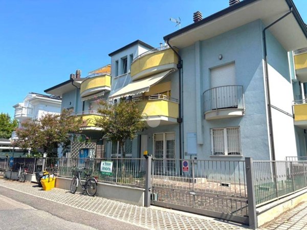 appartamento in vendita a Cesenatico in zona Villamarina