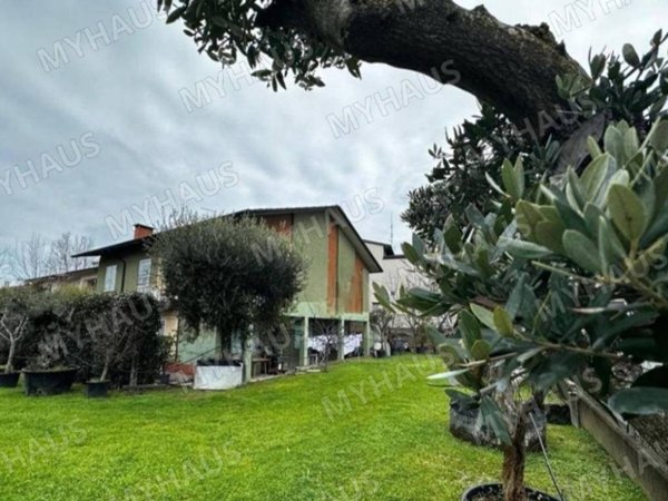 casa indipendente in vendita a Cesenatico
