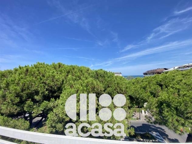 negozio in vendita a Cesenatico in zona Sala