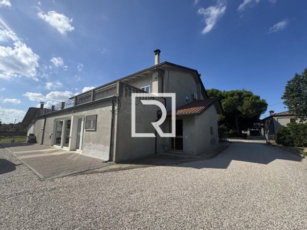 casa indipendente in vendita a Cesenatico in zona Sala