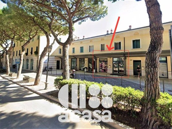 negozio in vendita a Cesenatico