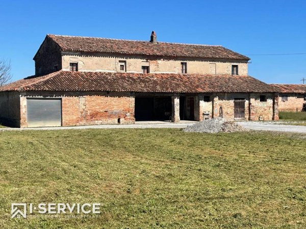 casa indipendente in vendita a Cesenatico in zona Sala