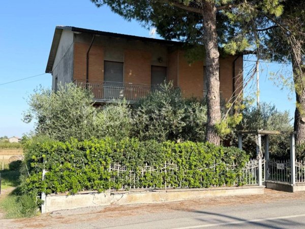 casa indipendente in vendita a Cesenatico in zona Sala