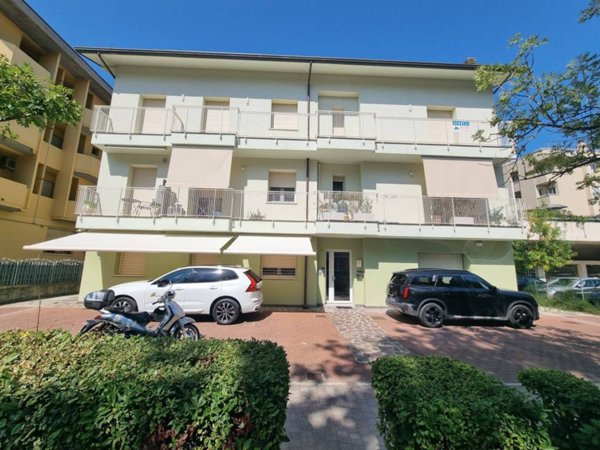 appartamento in vendita a Cesenatico in zona Villamarina