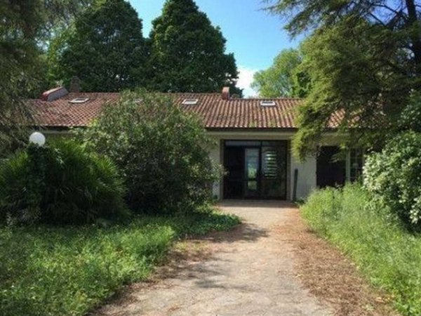 casa indipendente in vendita a Cesenatico in zona Sala